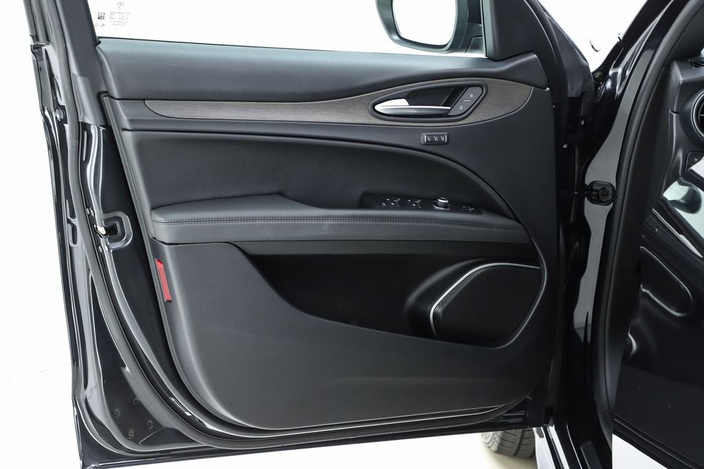 2023 Alfa Romeo Stelvio Ti