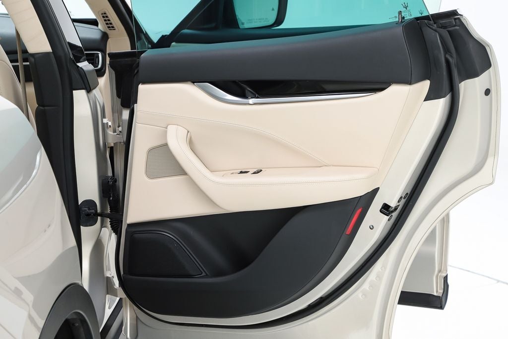 2017 Maserati Levante 