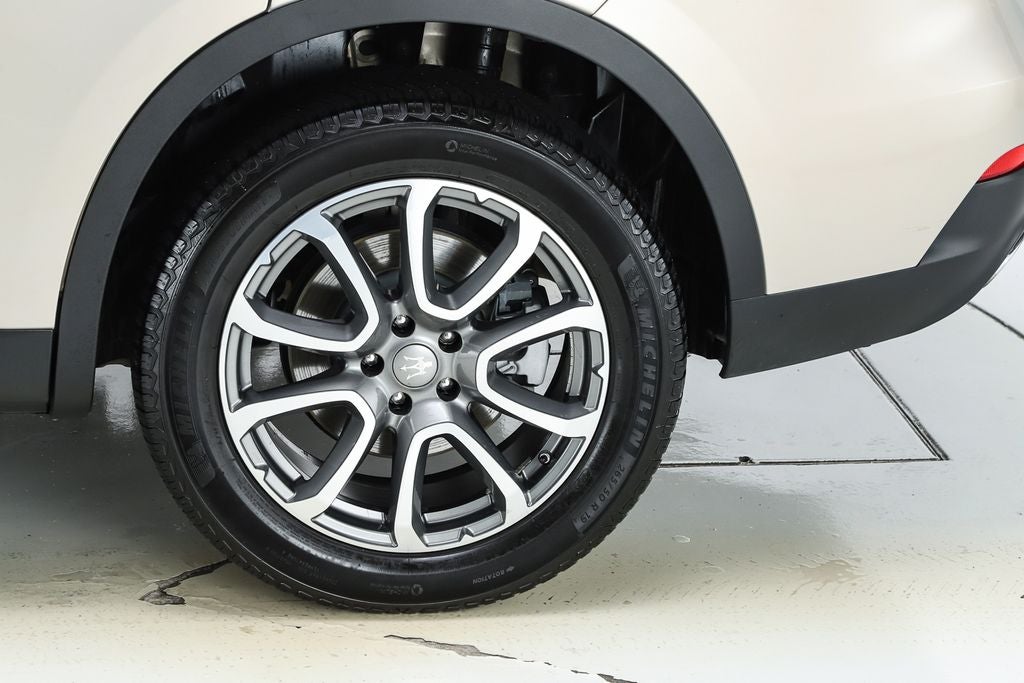 2017 Maserati Levante 