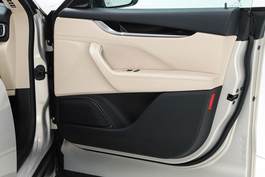 2017 Maserati Levante 