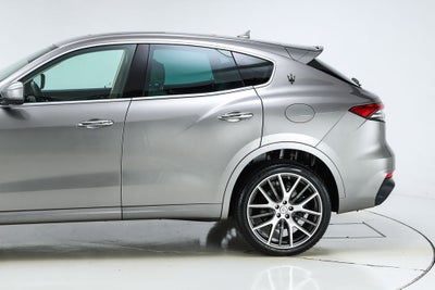 2022 Maserati Levante Modena
