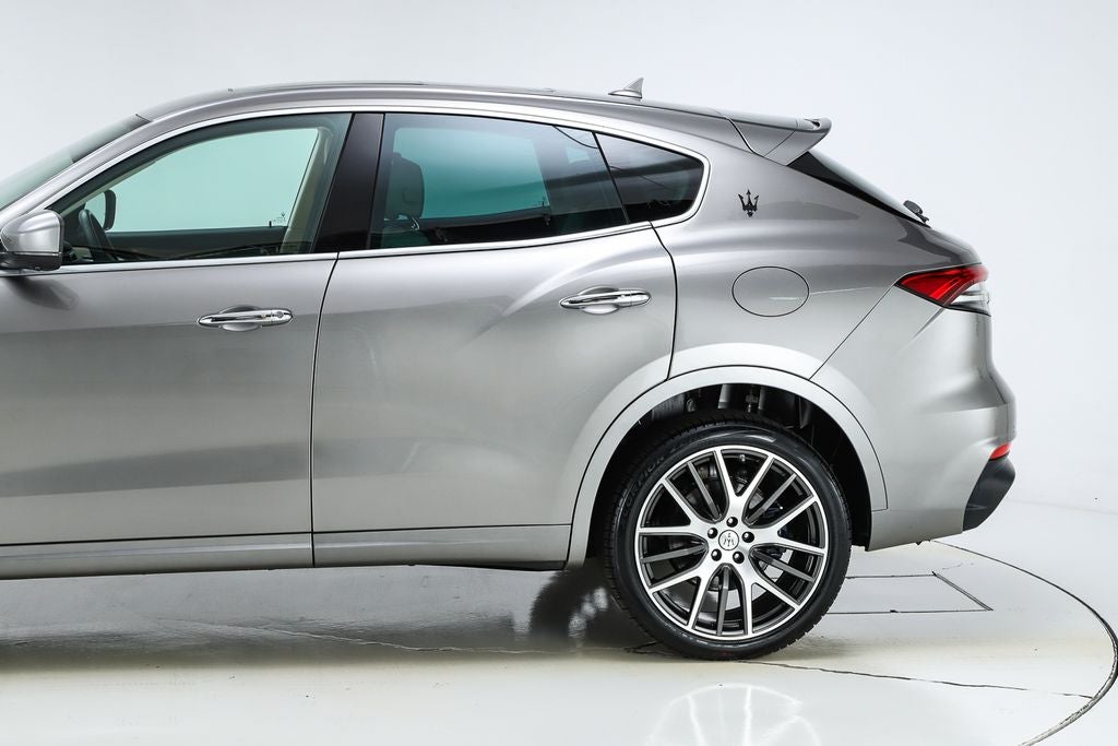 2022 Maserati Levante Modena