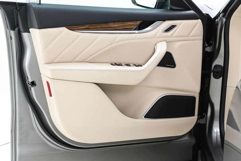 2022 Maserati Levante Modena