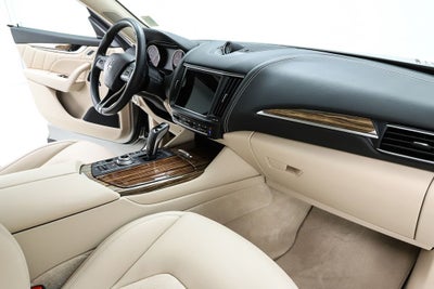 2022 Maserati Levante Modena