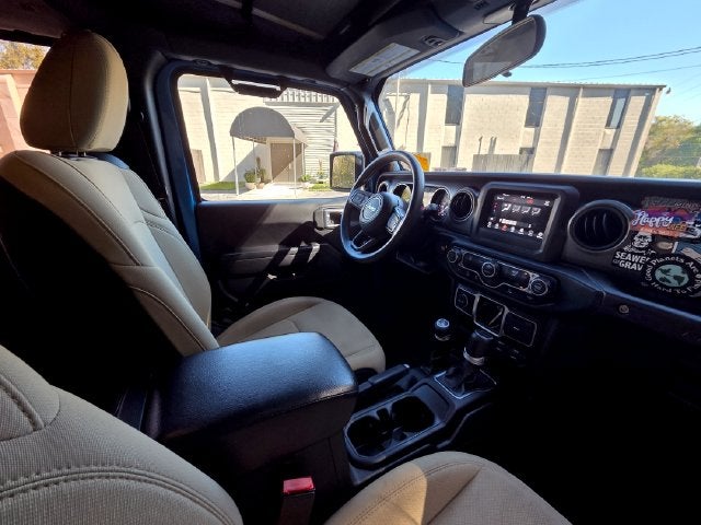 2022 Jeep Wrangler WILLY'S SPORT