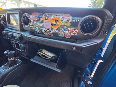 2022 Jeep Wrangler WILLY'S SPORT
