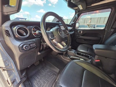 2022 Jeep Wrangler Unlimited Sahara Altitude