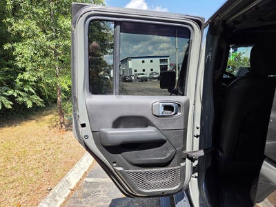 2022 Jeep Wrangler Unlimited Sahara Altitude