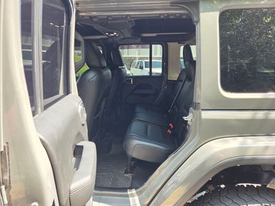 2022 Jeep Wrangler Unlimited Sahara Altitude