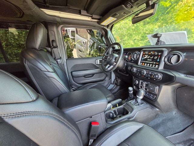2022 Jeep Wrangler Unlimited Sahara Altitude
