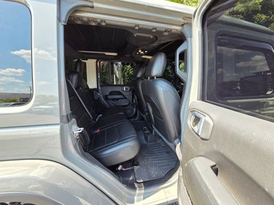 2022 Jeep Wrangler Unlimited Sahara Altitude