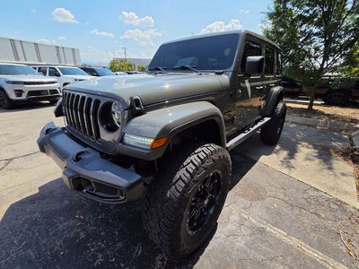2022 Jeep Wrangler Unlimited Sahara Altitude