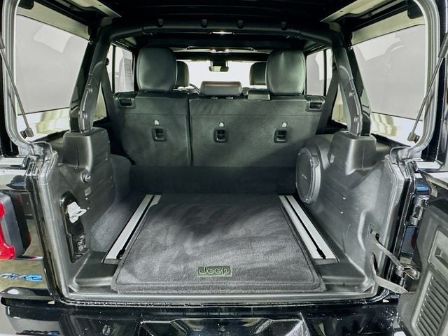 2022 Jeep Wrangler Unlimited Sahara High Altitude 4xe