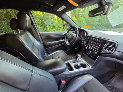 2019 Jeep Grand Cherokee Laredo E