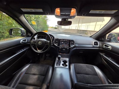 2019 Jeep Grand Cherokee Laredo E