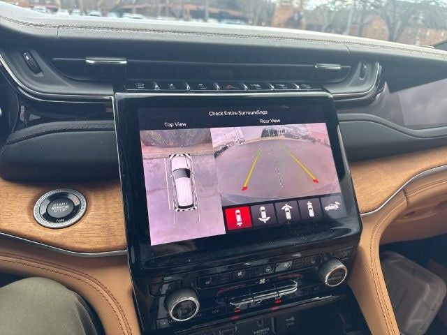 2023 Jeep Grand Cherokee Summit