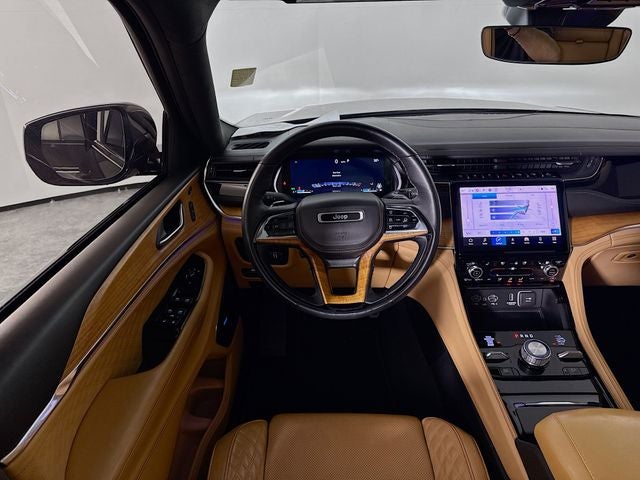 2023 Jeep Grand Cherokee Summit