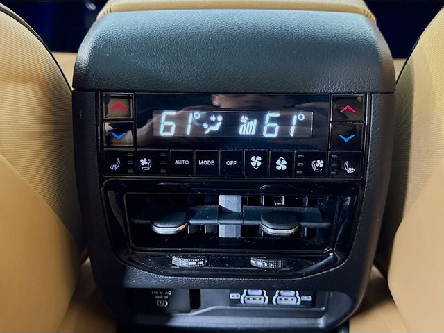 2023 Jeep Grand Cherokee Summit