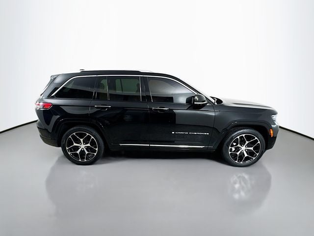 2023 Jeep Grand Cherokee Summit