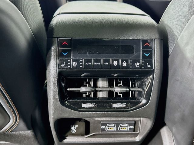 2023 Jeep Grand Cherokee Summit Reserve