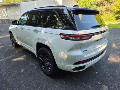 2025 Jeep Grand Cherokee Summit