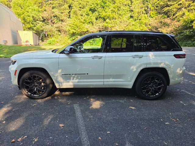 2025 Jeep Grand Cherokee Summit