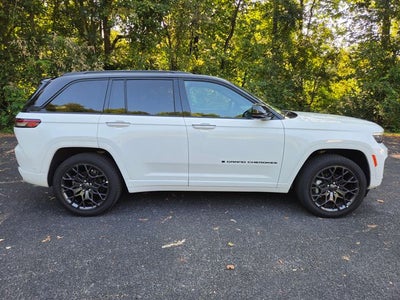 2025 Jeep Grand Cherokee Summit