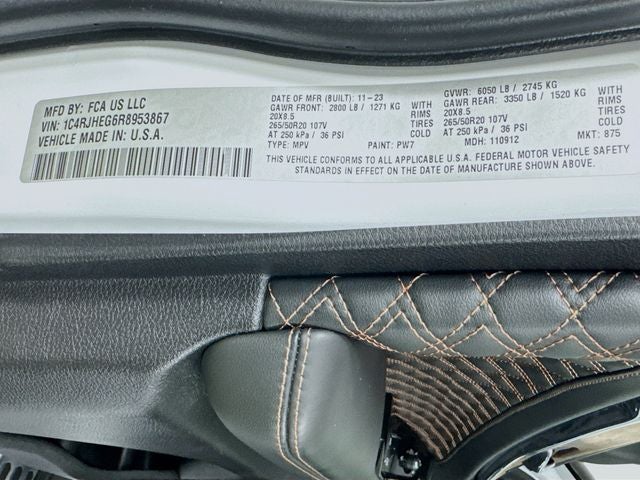 2024 Jeep Grand Cherokee Summit