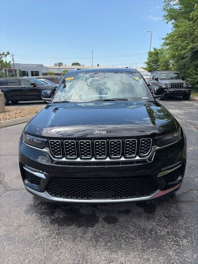 2023 Jeep Grand Cherokee Summit