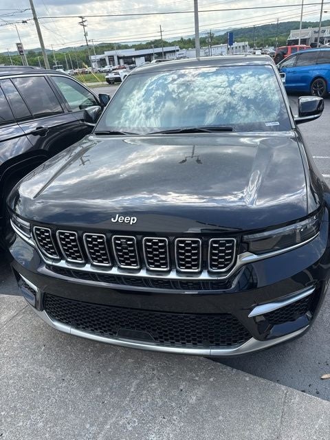 2023 Jeep Grand Cherokee Summit