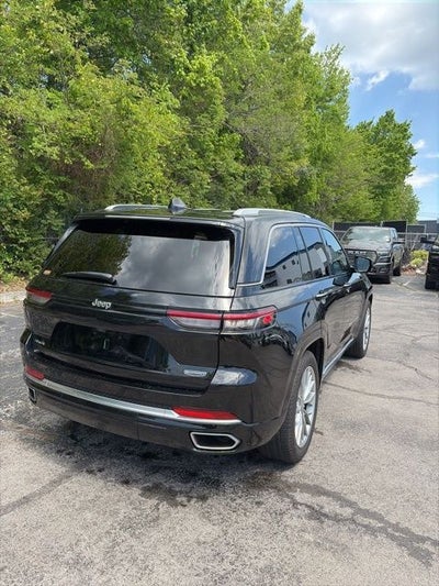 2023 Jeep Grand Cherokee Summit