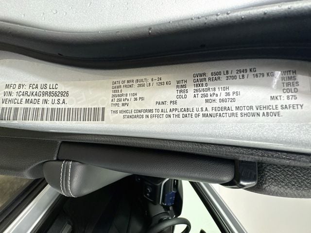 2024 Jeep Grand Cherokee L Laredo