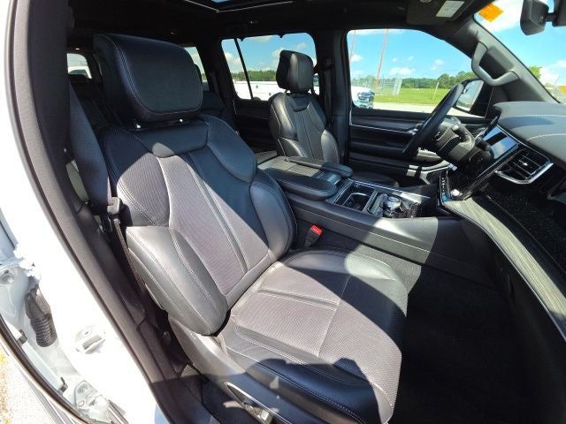 2023 Jeep Wagoneer L Series III