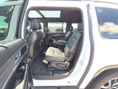 2023 Jeep Wagoneer L Series III