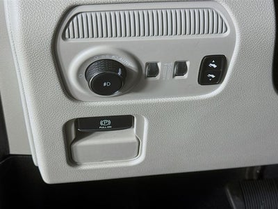 2023 Jeep Wagoneer L Base