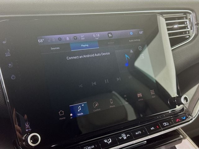 2023 Jeep Wagoneer L Base