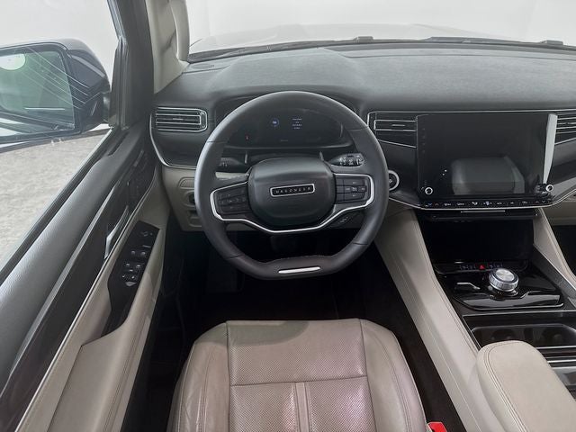 2023 Jeep Wagoneer L Base