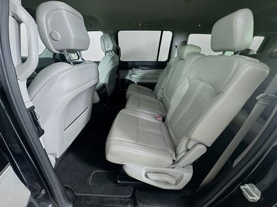 2023 Jeep Wagoneer L Base