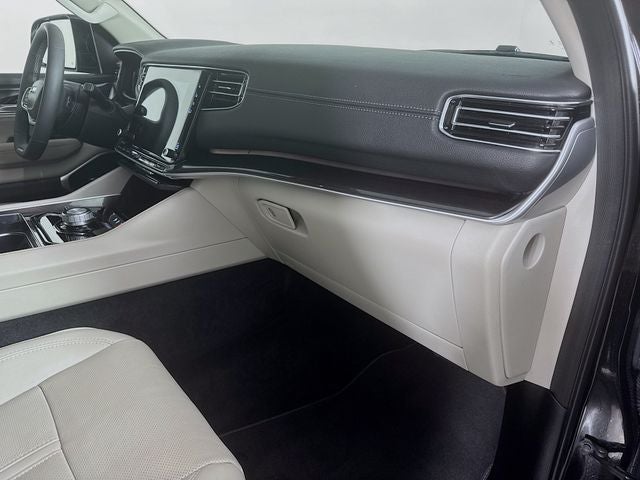 2023 Jeep Wagoneer L Base