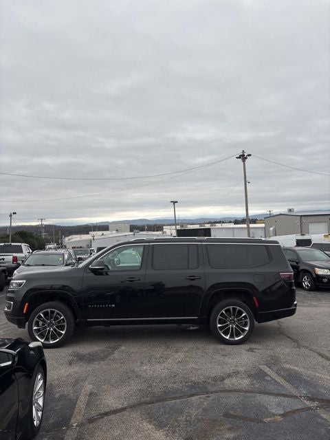 2024 Jeep Wagoneer L Series III