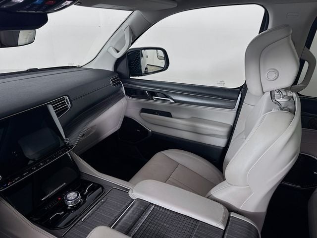 2024 Jeep Wagoneer L Series III