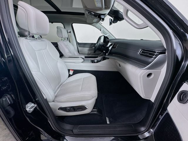 2024 Jeep Wagoneer L Series III