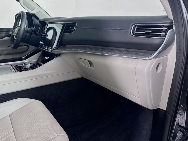 2024 Jeep Wagoneer L Series III