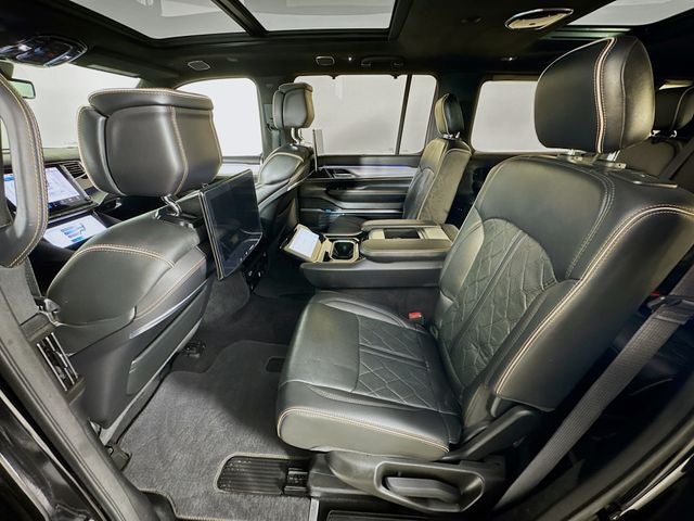 2023 Jeep Grand Wagoneer L Series III