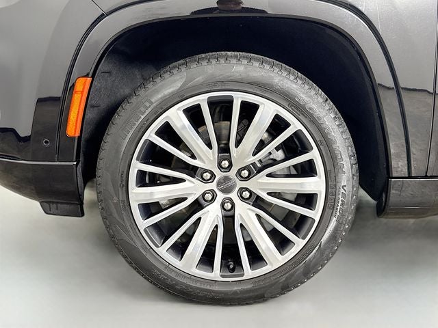 2023 Jeep Grand Wagoneer L Series III