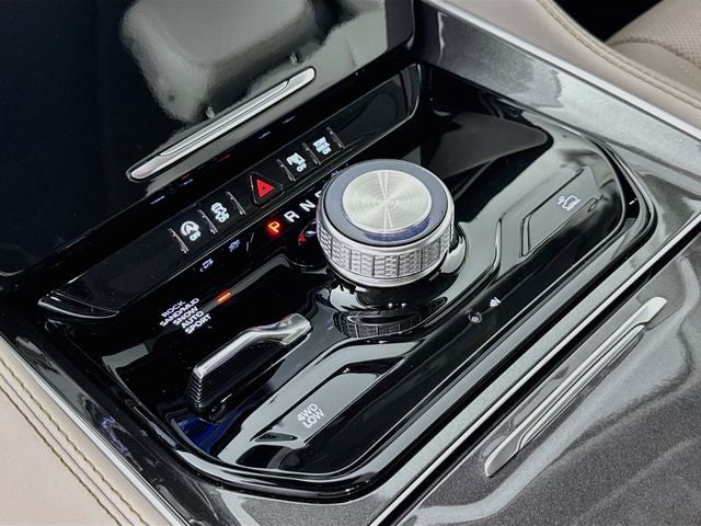 2024 Jeep Wagoneer Base
