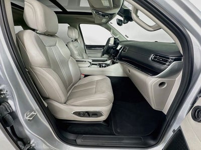 2024 Jeep Wagoneer Base