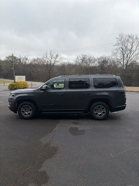 2023 Jeep Wagoneer Base