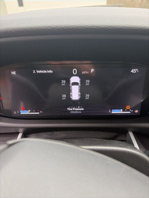 2023 Jeep Wagoneer Base