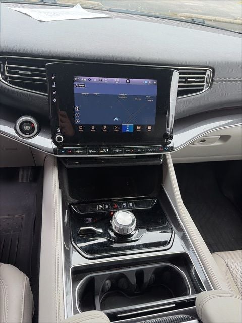 2023 Jeep Wagoneer Base